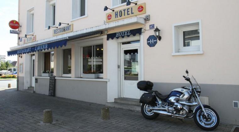 Hotel Restaurant L'Avenir Saint-Pierre-des-Corps Eksteriør billede